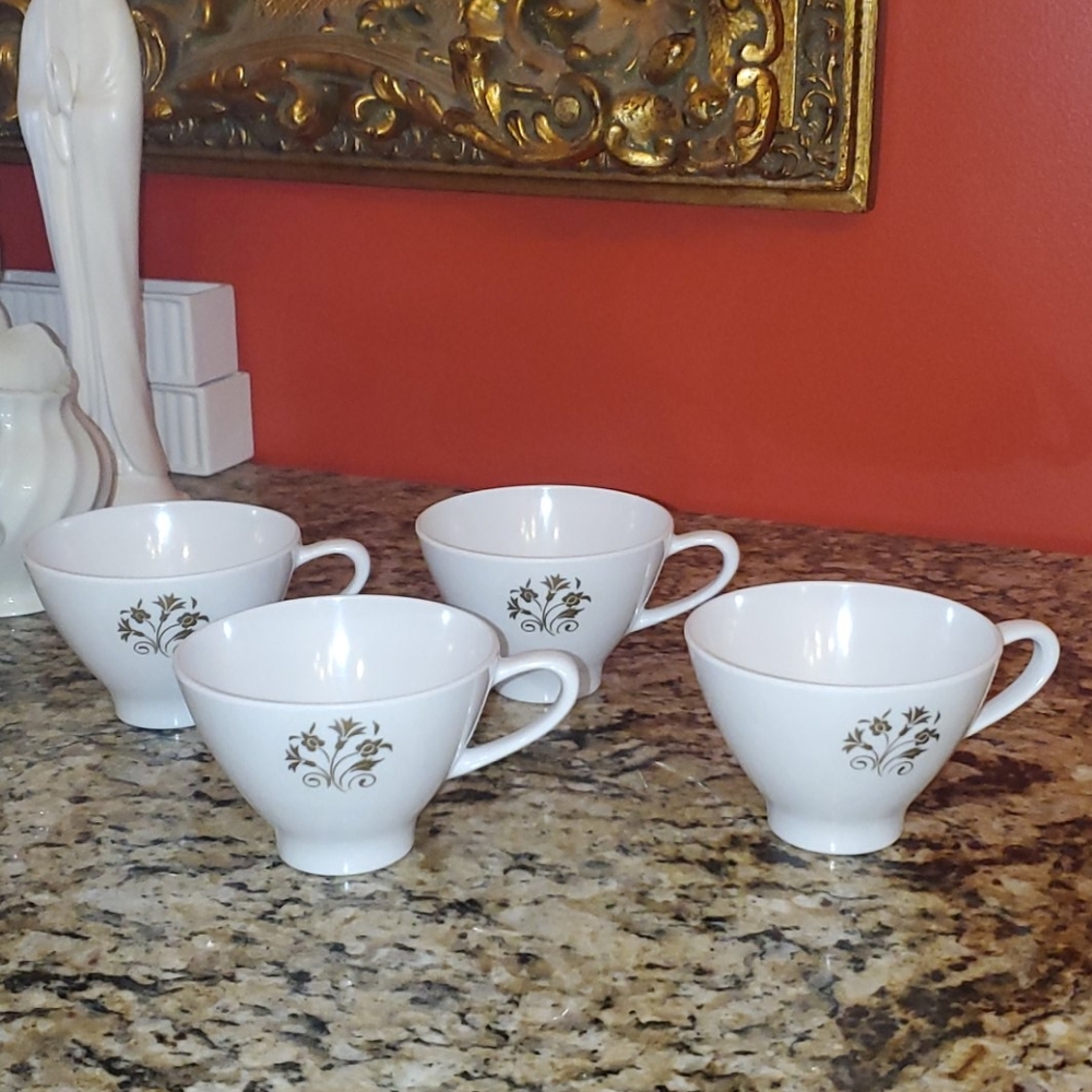 1104 Florence Vintage Prolone Cups